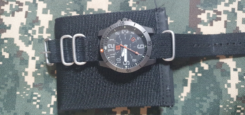 5.11 택티컬 필드 워치 2.0