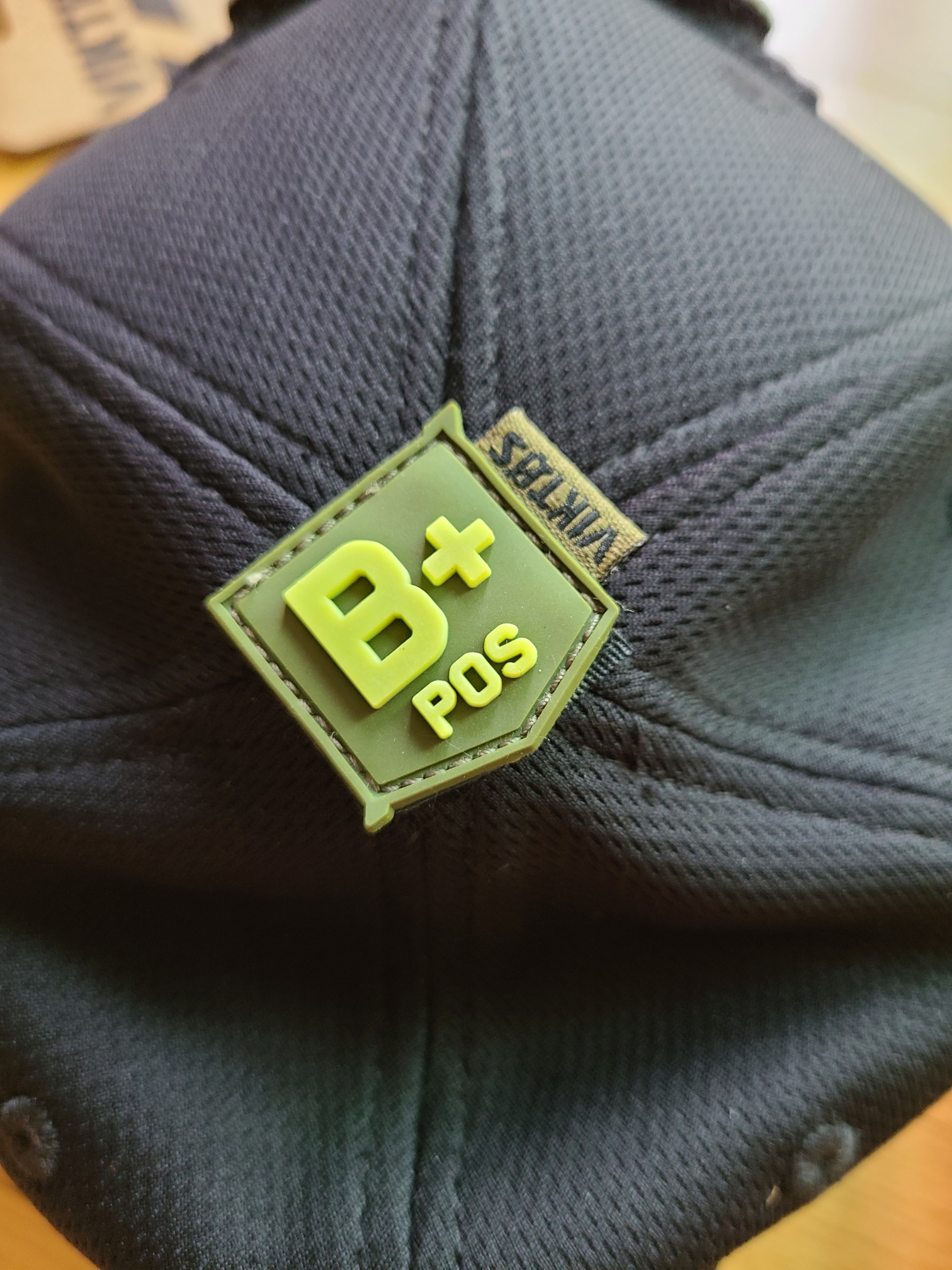 플러스 패치 모자나 자켓에도 부착하니 개성만점