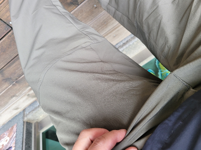 착용감 시원하고 원단 부자재 좋은게 느껴집니다