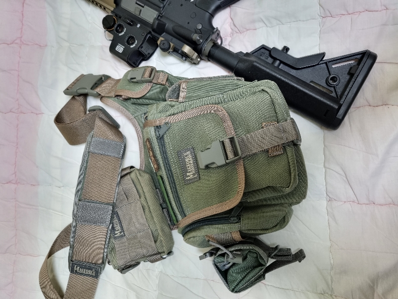 물병 넣고 다니기에 딱 입니다.