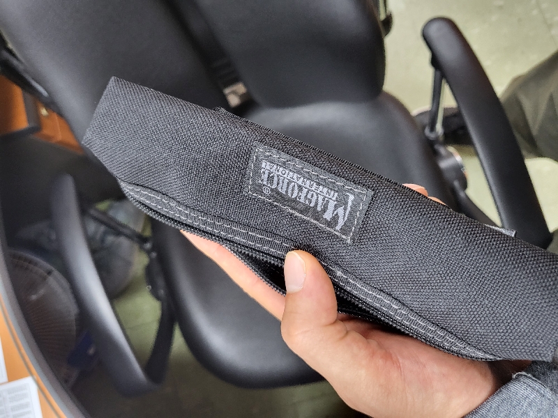 택티컬 기운 넘치는 필통!!