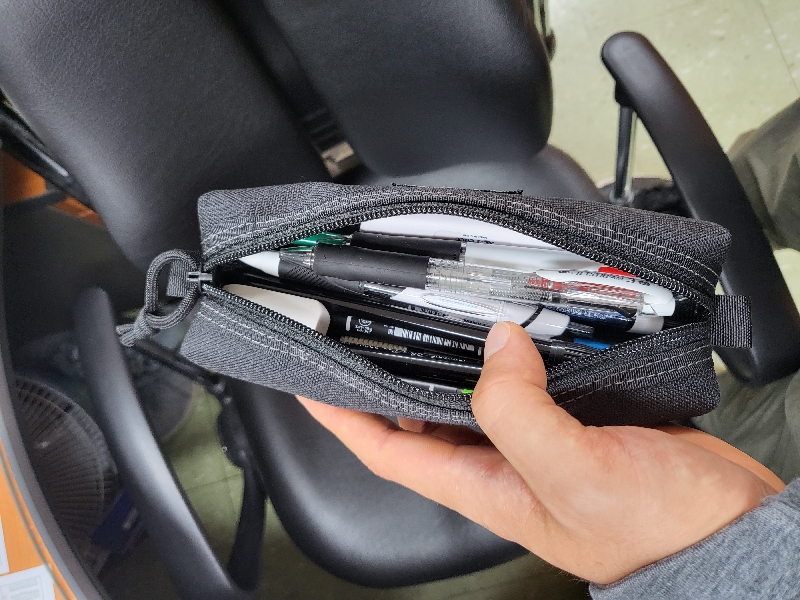 택티컬 기운 넘치는 필통!!