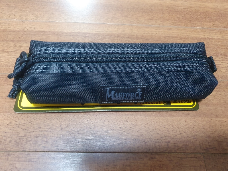 은둔형 밀덕의 필통