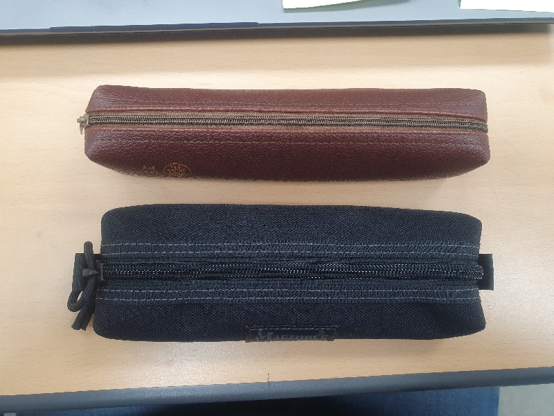 은둔형 밀덕의 필통