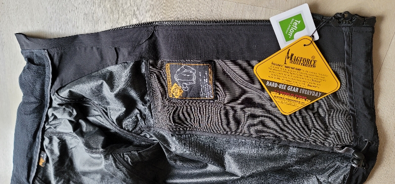 맥포스 토네이도  윈드브레이커 자켓