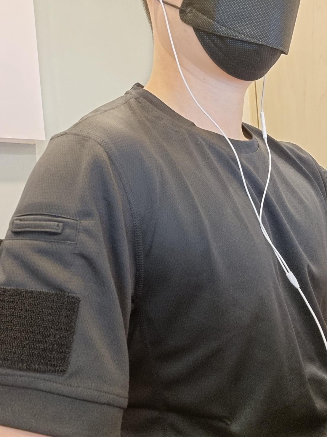 착용감 디자인 사이즈 모두 만족입니다.