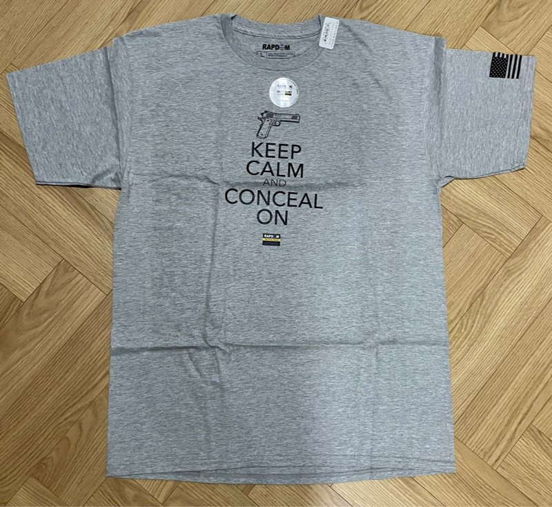 박시해서 편하게 입으면 좋을거 같아요.