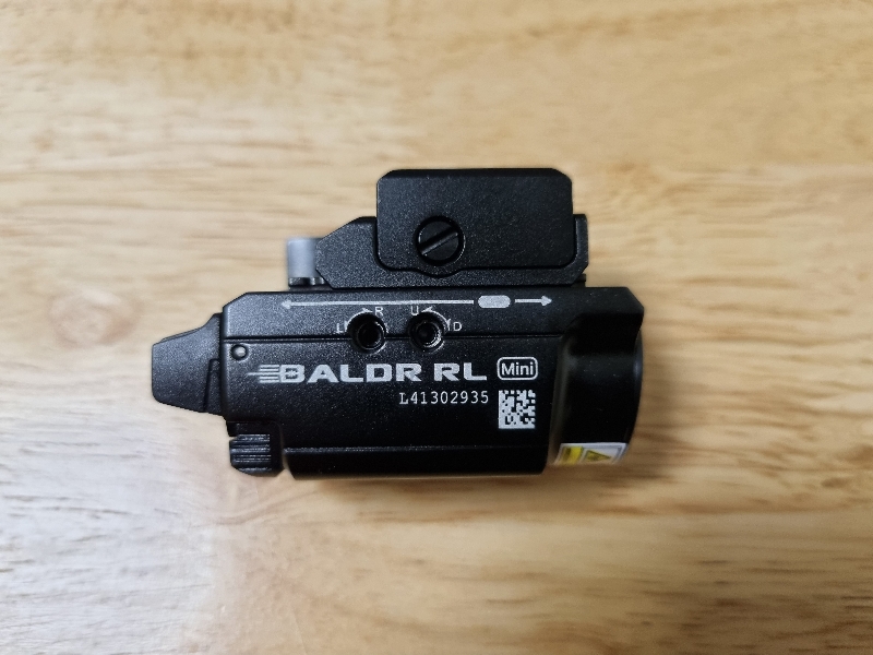 작고, 단단하고, 라이트와 레이저를 선택할 수 있어 좋네요.