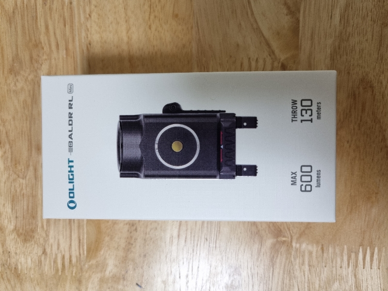 작고, 단단하고, 라이트와 레이저를 선택할 수 있어 좋네요.