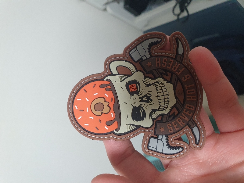 5.11 러쉬와 함께 가운데 벨크로 사이즈로 딱 알맞습니다