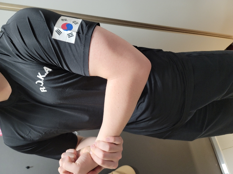 아들 사줬는데 좋아하네요