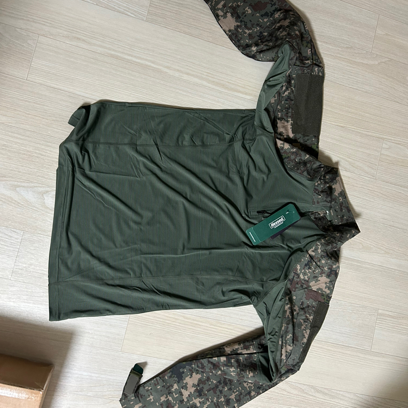 최고의 컴뱃셔츠