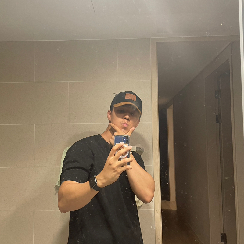 깔끔한면서 올드한 디자인