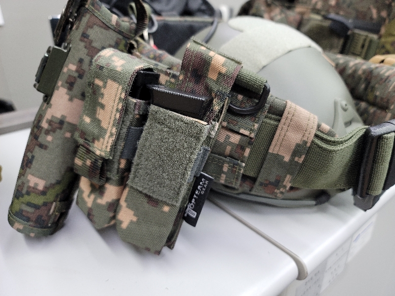 육군 픽셀 장구류에 필수적인 제품