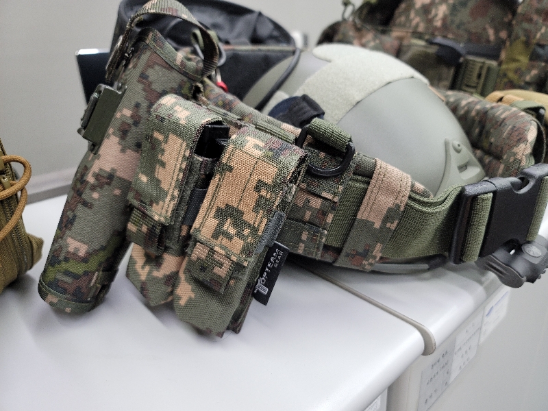 육군 픽셀 장구류에 필수적인 제품