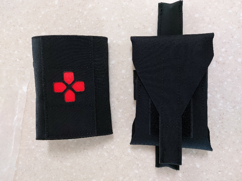 색상별로 내부 디자인이 다른가요?