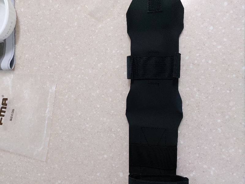 색상별로 내부 디자인이 다른가요?