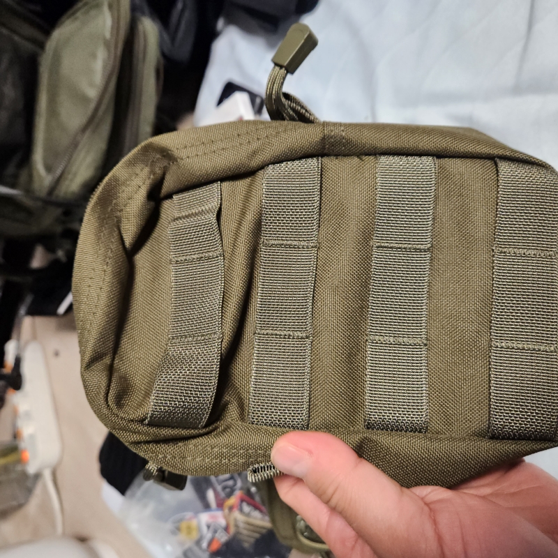 파우치의 본질에 충실한 파우치