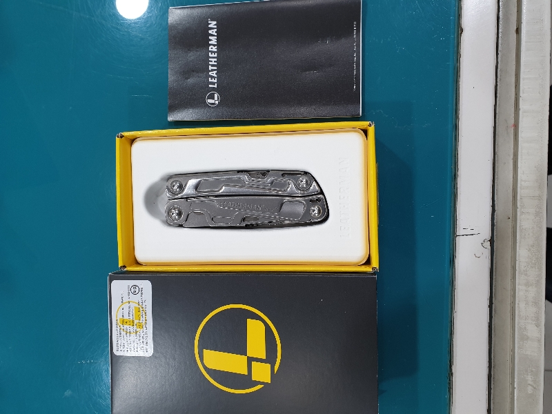 역시 레더맨  깔끔함.