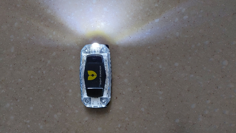 가볍고 성능도 괜찮네요