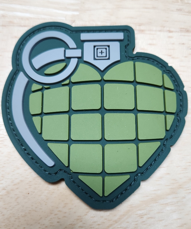 하트모양 수류탄 패치