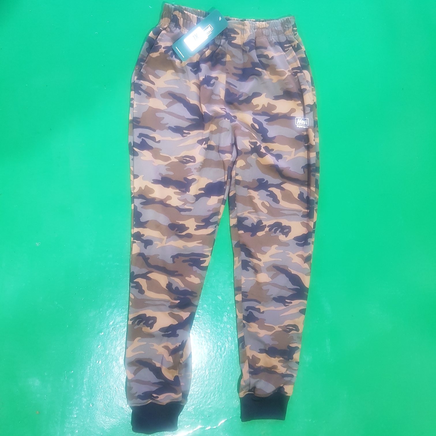 작업복으로는 아깝네요!