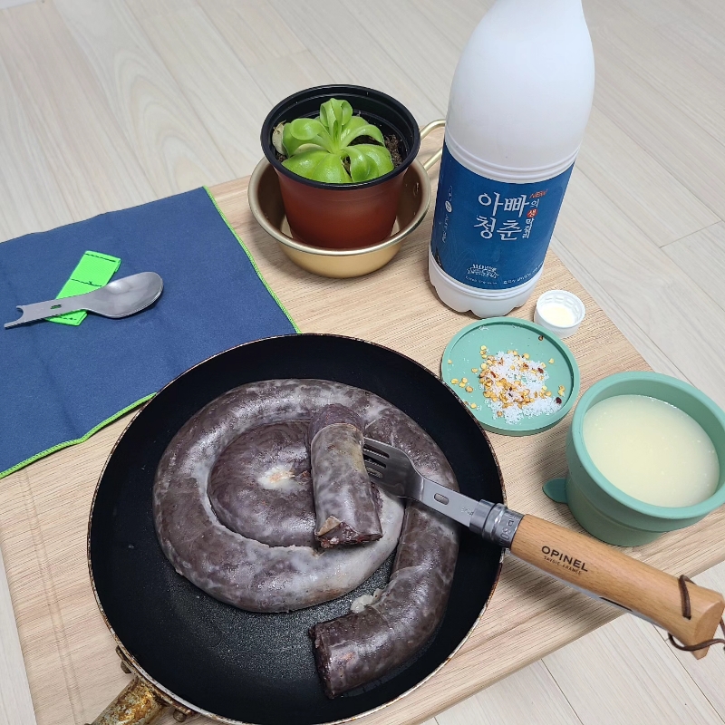 뭔가 이쁘면서도