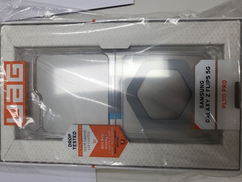 UAG Z플립5  플라이오 마그네틱 케이스