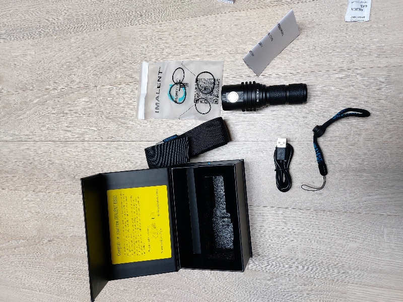 작지만 강력하네요