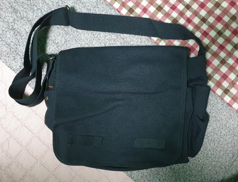 넓고 사용하기 좋습니다