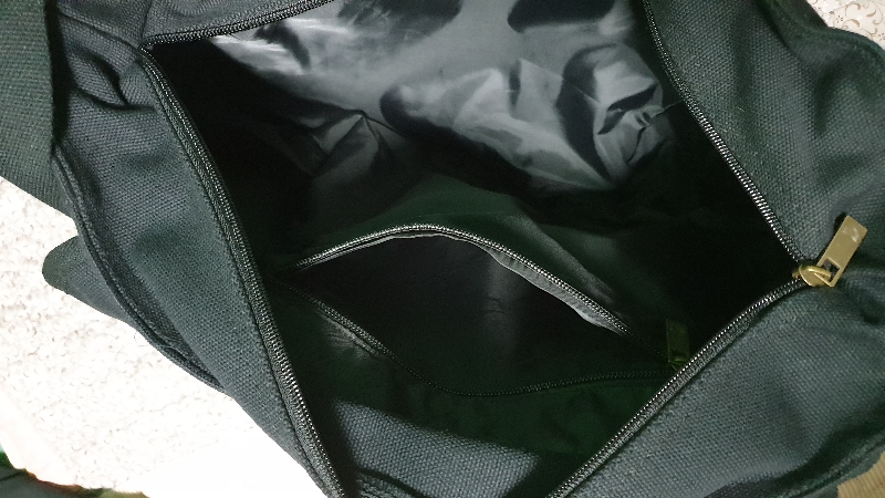 넓고 사용하기 좋습니다