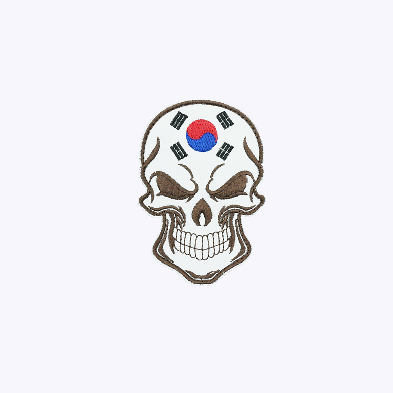 군화와고무신(gunhwawa gomusin) 해골 이마 태극기 패치 DE001