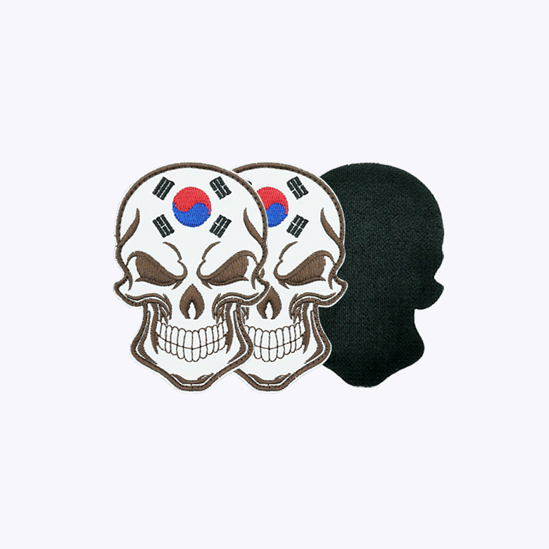 군화와고무신(gunhwawa gomusin) 해골 이마 태극기 패치 DE001
