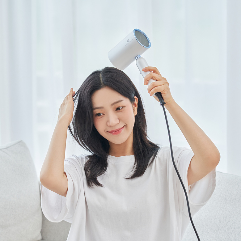 크리스탈클라우드(CRYSTAL CLOUD) 크리스탈클라우드 고출력 접이식 헤어 드라이기