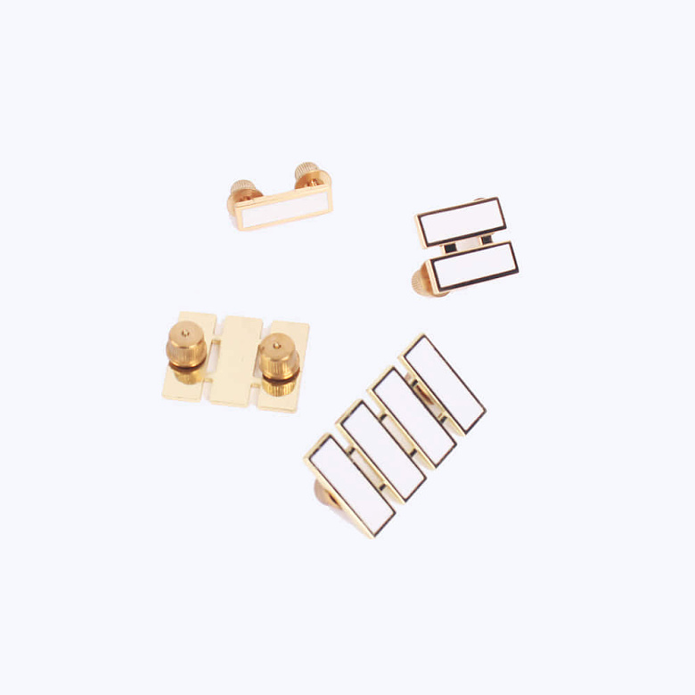 군화와고무신(gunhwawa gomusin) 군화와고무신 철제 학년장