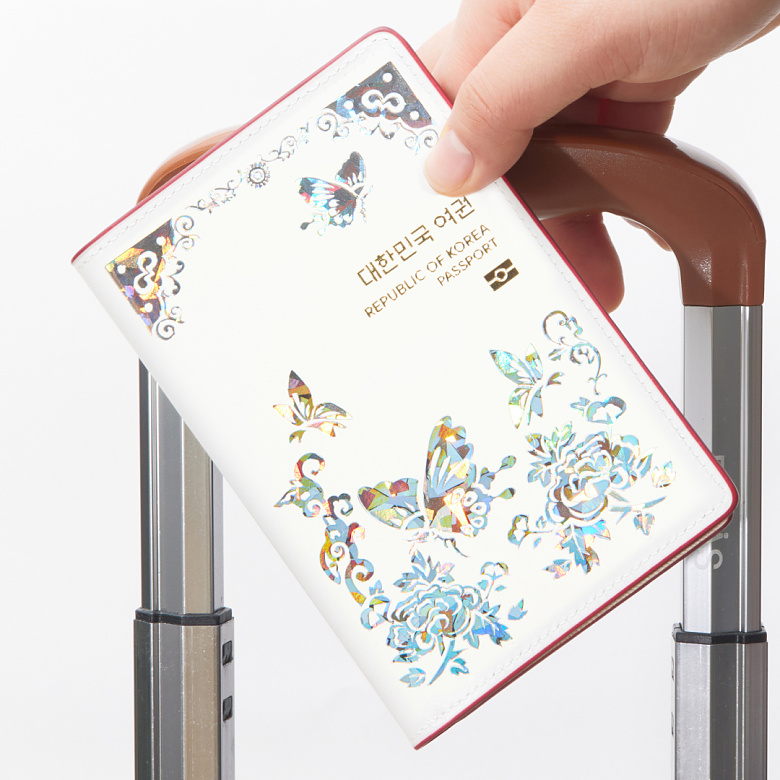 한소품(Hansopum) 한소품 자개 여권케이스<나비>