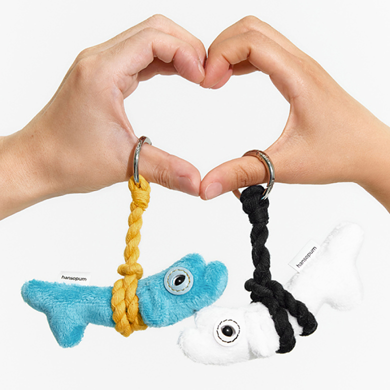 한소품(Hansopum) 한소품 액박이 오방명태 인형 키링