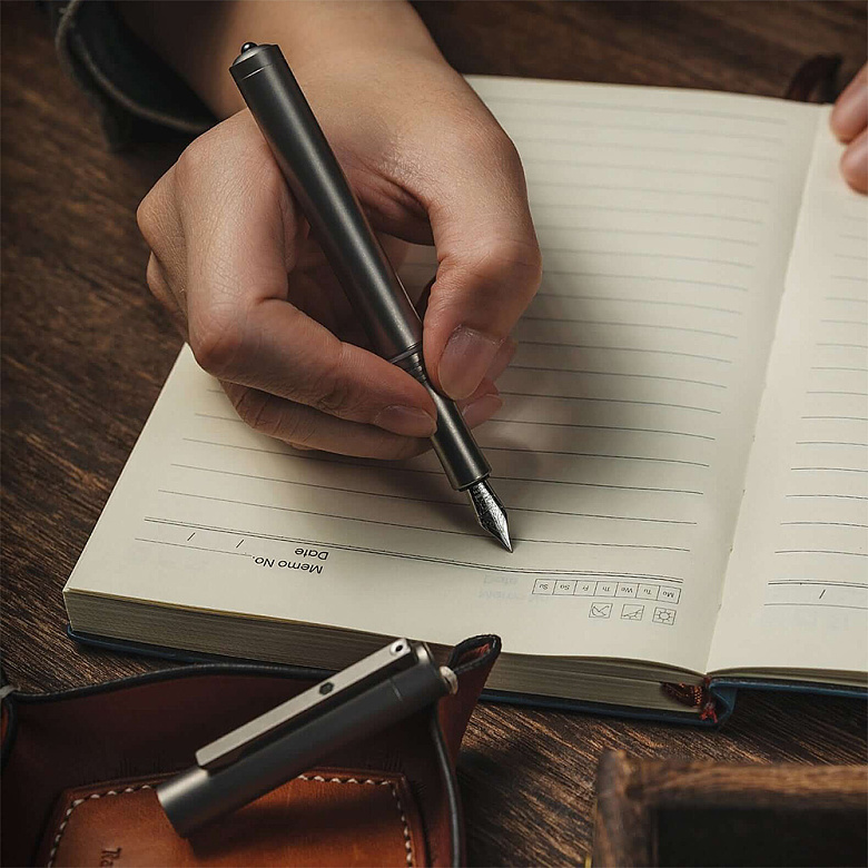 키유니티(KEY UNITY) 키유니티 KP02 티타늄 디펜스 만년필