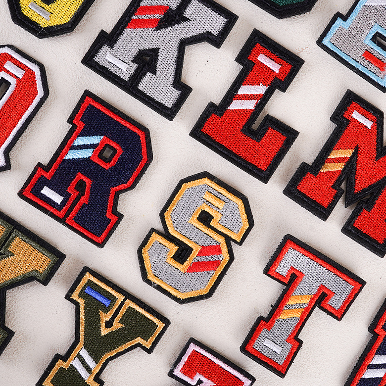 군화와고무신(gunhwawa gomusin) 군화와고무신 대문자 알파벳 이니셜 자수 패치 DE015 (3P SET)