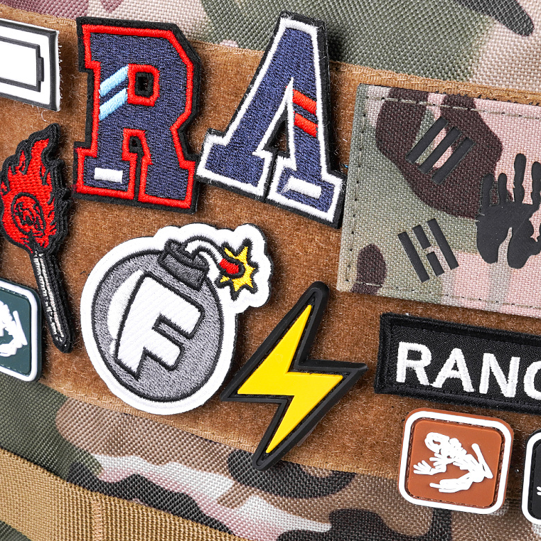 군화와고무신(gunhwawa gomusin) 군화와고무신 PVC 미니 번개 패치 DE014